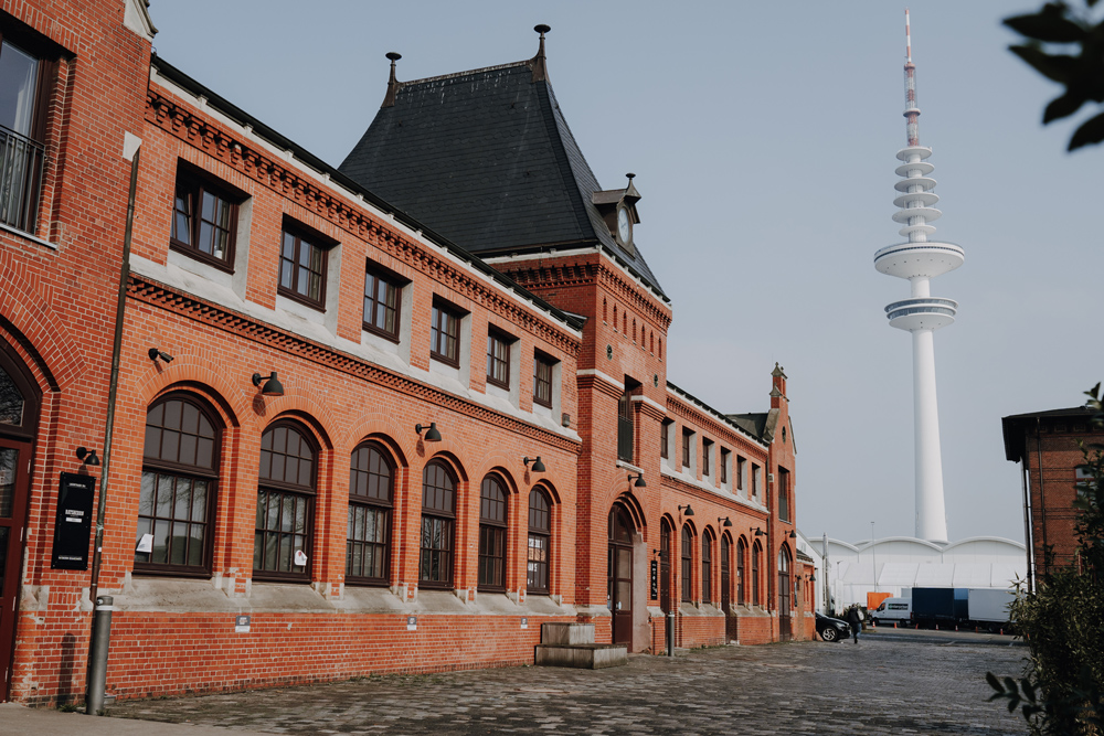 Foto von den Büroräumen der Ratsherrn Brauerei mit Fernsehturm im Hintergrund